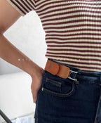 Buckle-less belt strap stretch view